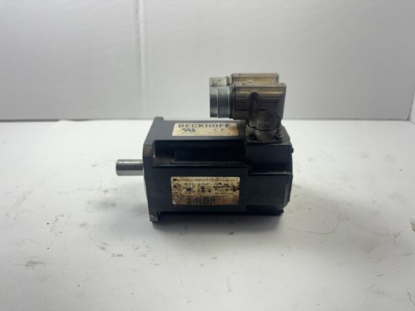 Emerson (Control Techniques) MGE316CONS0000 Servo Motor 4000RPM 230VAC Used - Image 2