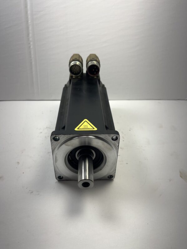 Beckhoff AM3044-0J00-0000 Servo Motor 6.0Nm 6000RPM 400/480V Industrial - Used - Image 2