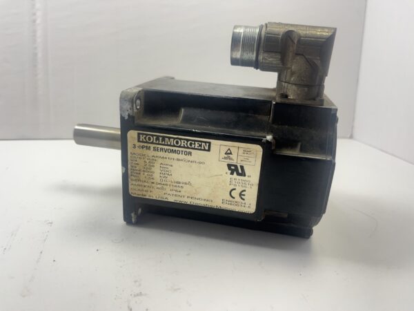 Kollmorgen AKM41H-BKCNR-00 Servo Motor 6000RPM 320VDC NEMA34 IP65 2.06Nm Used - Image 3